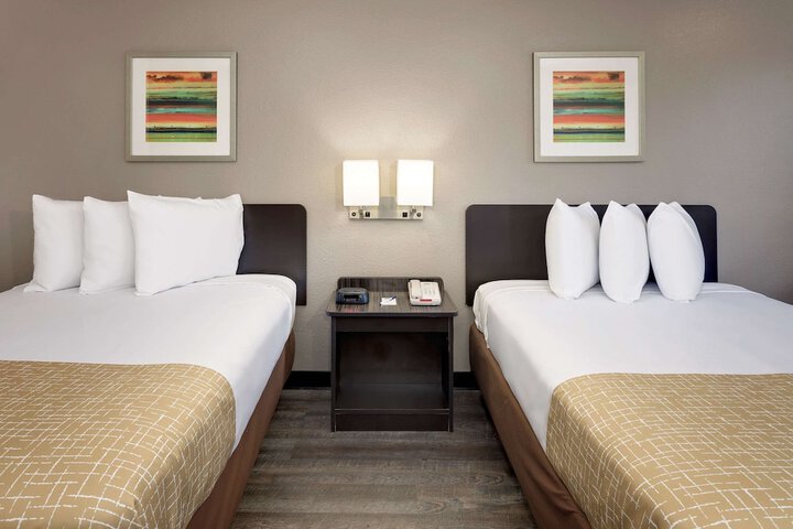 Room 14 of 21