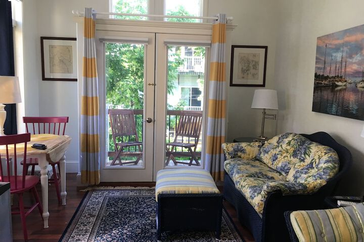 Room 70 of 97