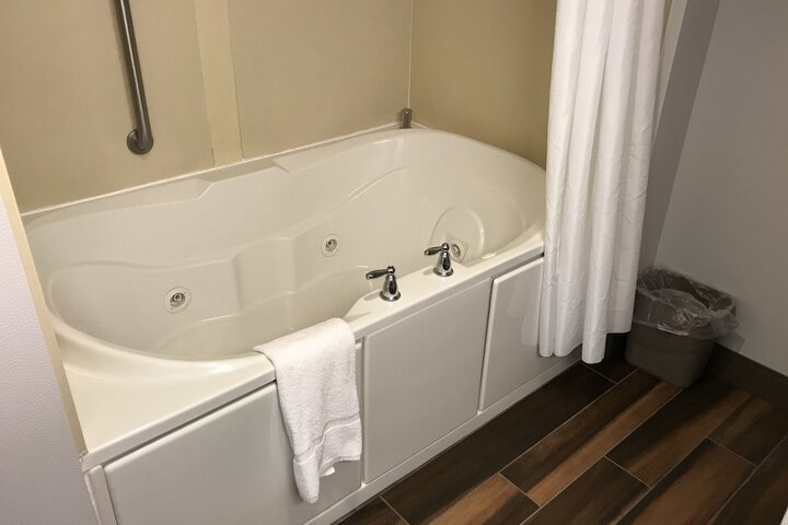 Hampton Inn & Suites Lamar