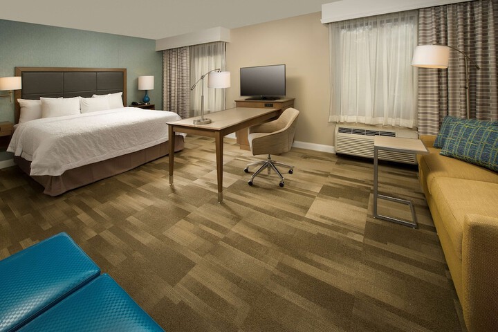 Room 10 of 23