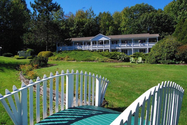 Cedar Crest Inn