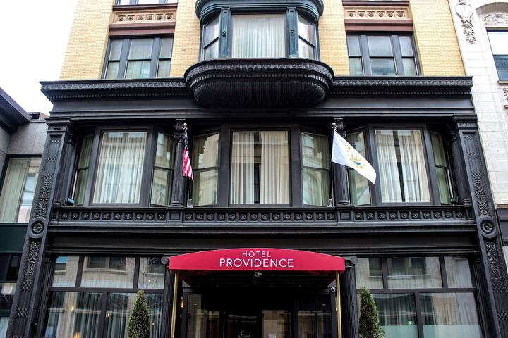 Hotel 3 of 64