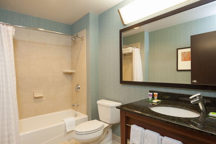 Hyatt Place Des Moines / Downtown