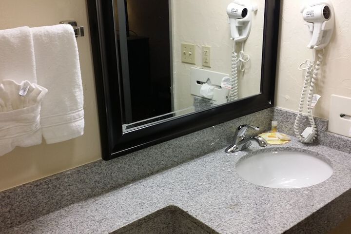 Room 15 of 21