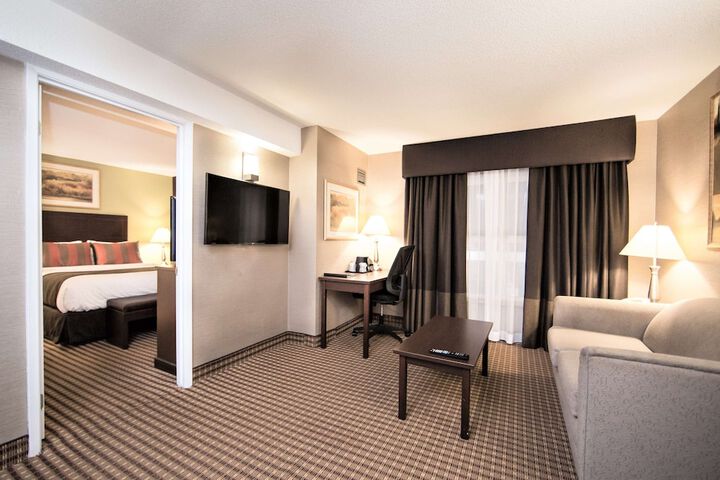 Room 27 of 52