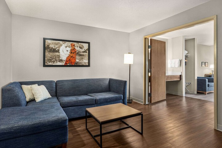 Room 13 of 55