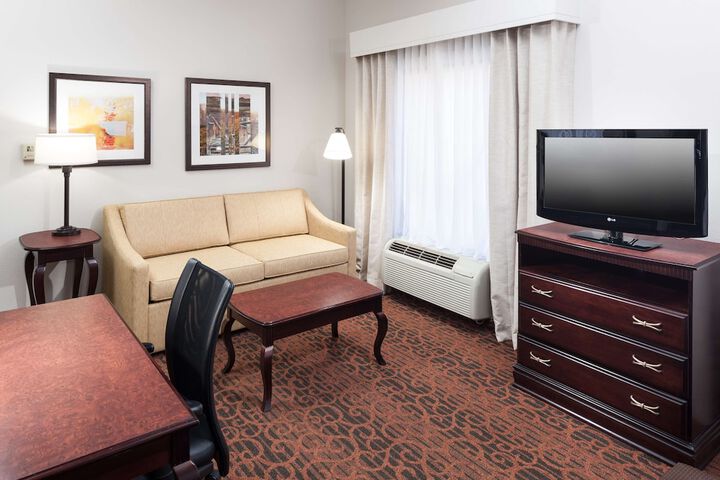 Room 8 of 27