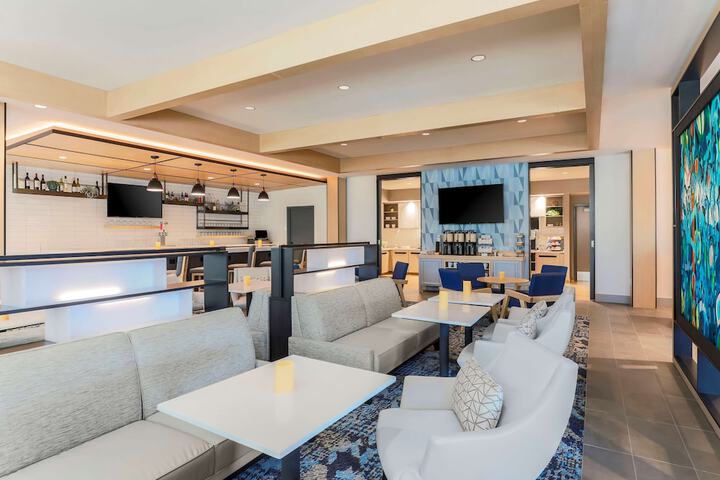 Hotel Interior 10 of 31