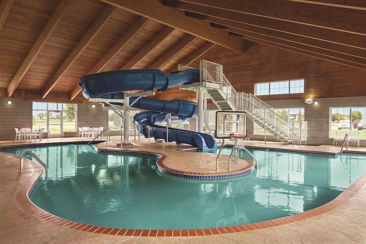 Pool 4 of 29