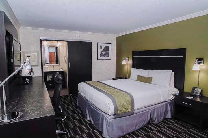 Room 18 of 49
