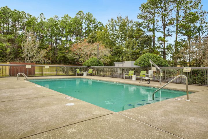 Pool 2 of 18