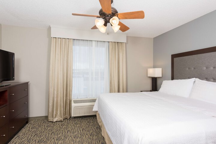 Homewood Suites by Hilton Bloomington