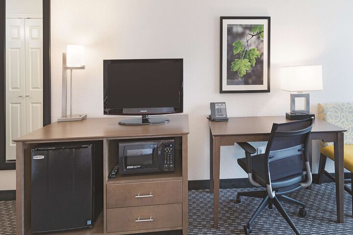 Room 17 of 58