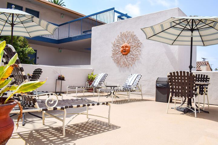 Sundeck 83 of 94