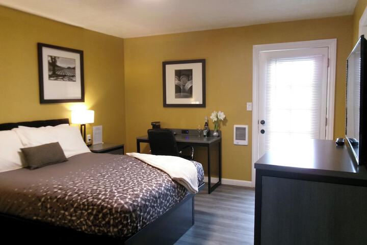 Room 12 of 32
