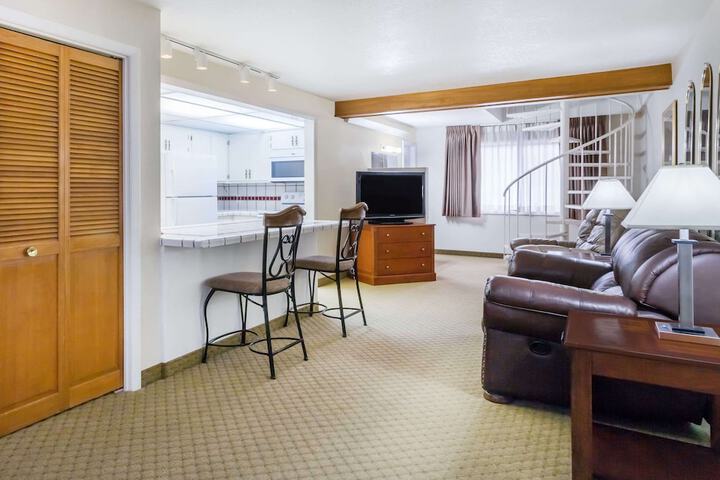 Room 10 of 23