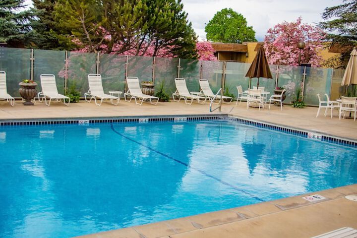 Pool 12 of 81