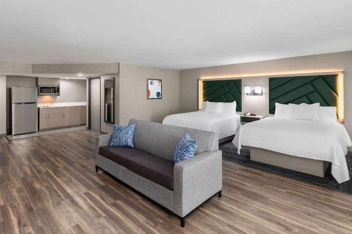 Room 46 of 62