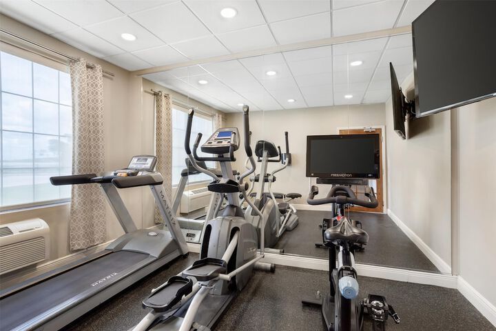 Best Western Plus Executive Hotel & Suites