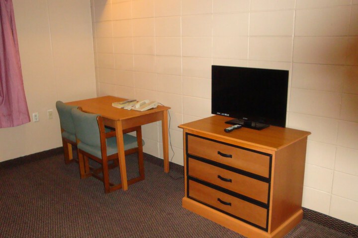Room 18 of 24