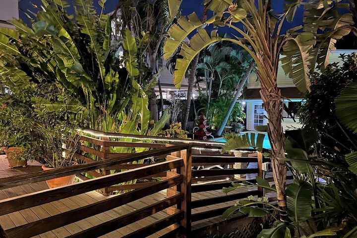 Hotel Exterior 257 of 259