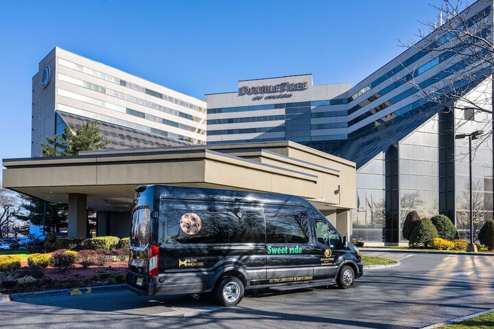DoubleTree by Hilton Hotel Newark Airport
