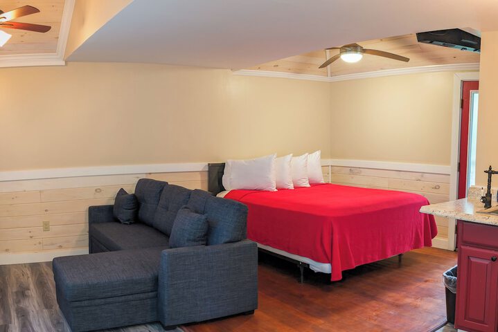 Room 55 of 183
