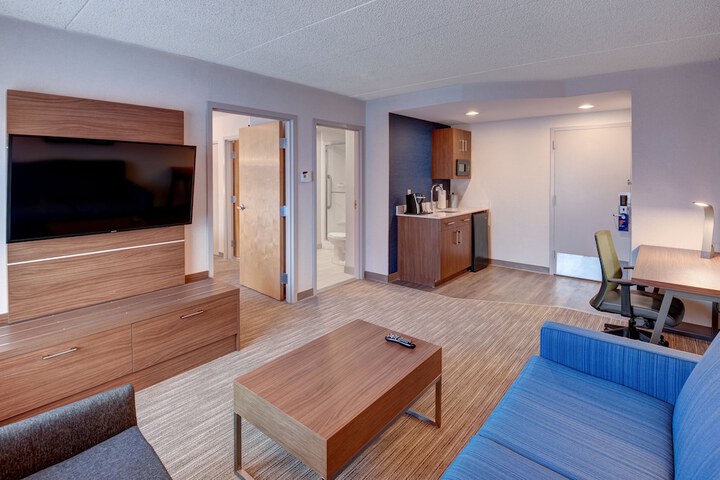 Room 29 of 47