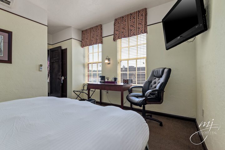 Room 13 of 58