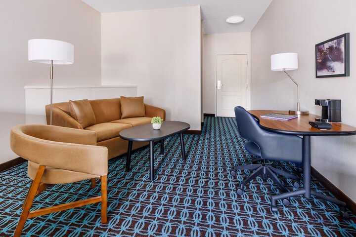 Room 21 of 36