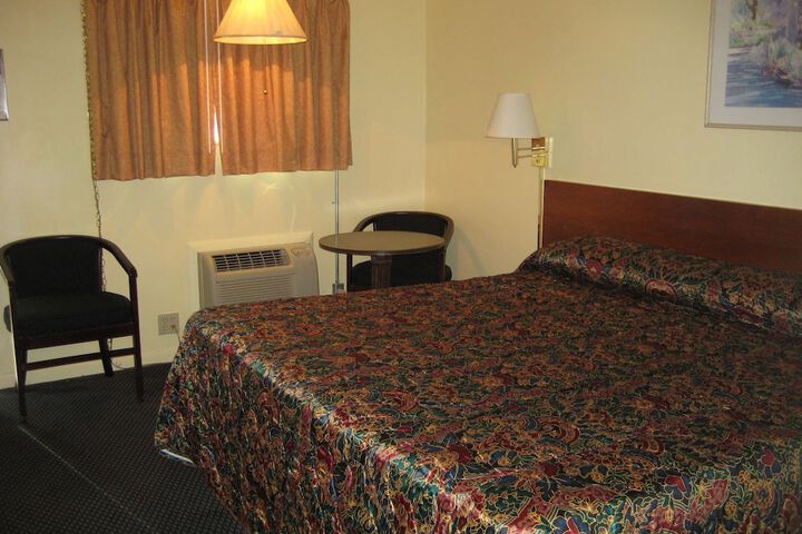 Room 27 of 31