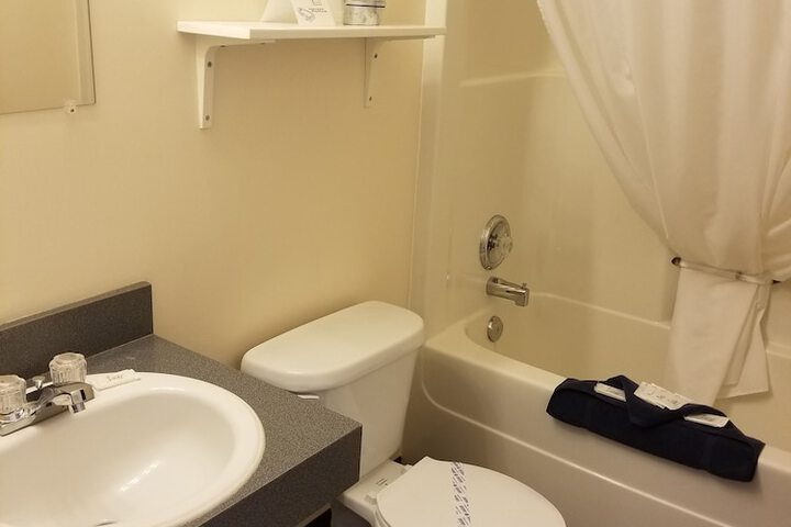 Room 32 of 36