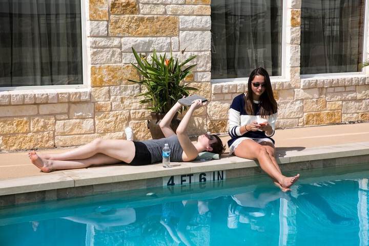 Pool 9 of 74