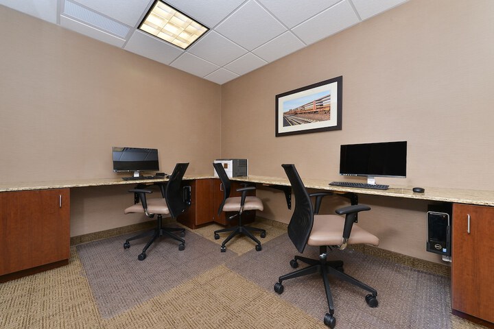 Business Center 16 of 16