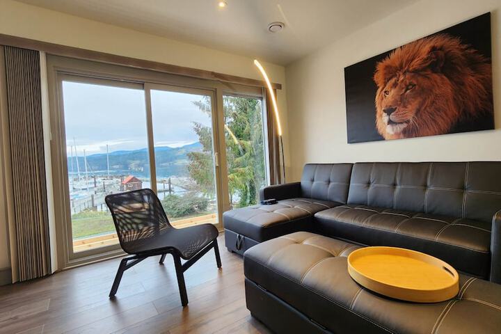 GLOBALSTAY. Paradise Marina Place