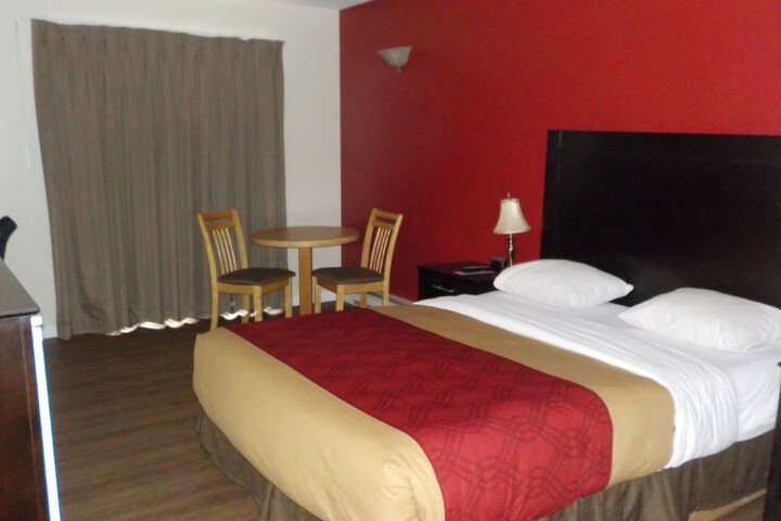 Room 26 of 43