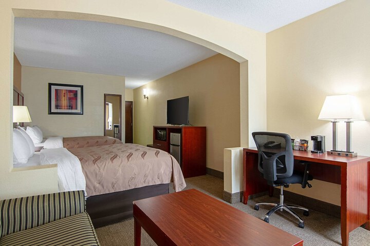 Room 17 of 41
