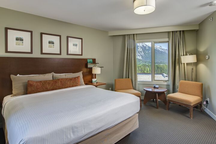 Room 42 of 100