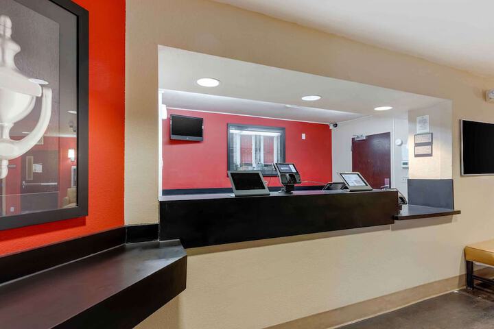 Extended Stay America Select Suites - St. Louis - Airport - Central