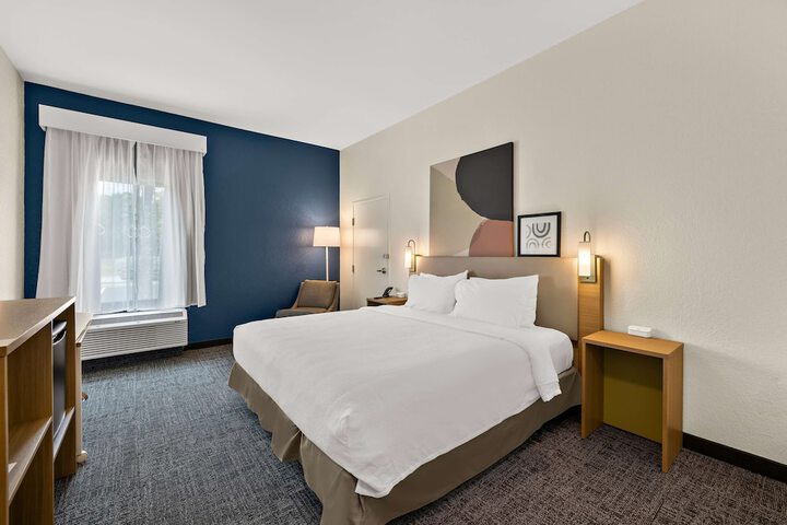 Spark by Hilton Tifton