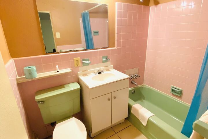 Room 20 of 27