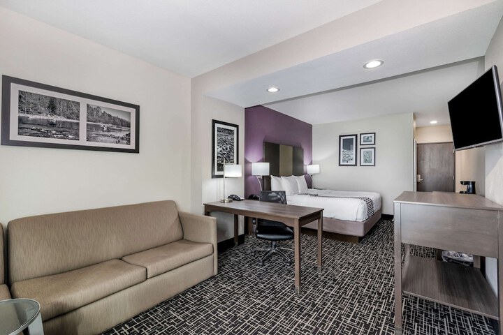 Room 22 of 42