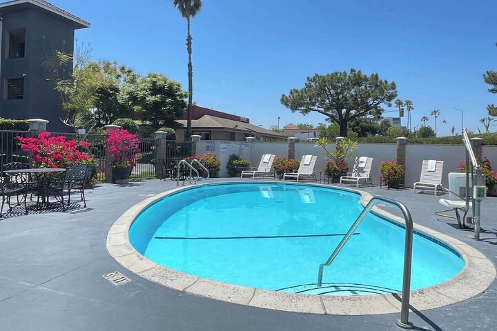 Pool 8 of 50