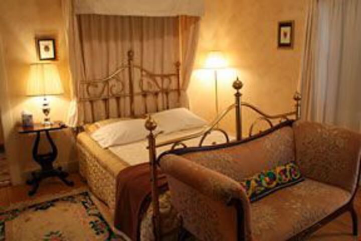 Longwood Country Inn