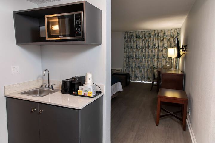 Room 8 of 22