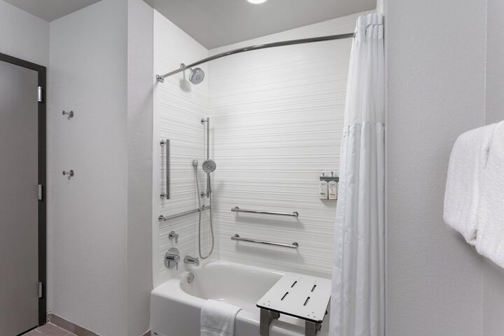 avid hotel North Platte by IHG