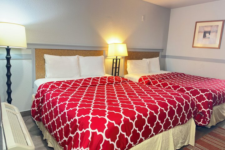 Americas Inn & Suite