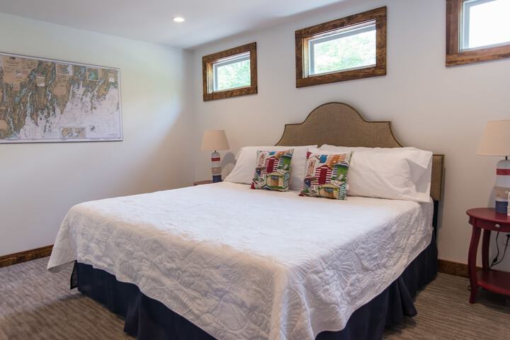 Room 25 of 134