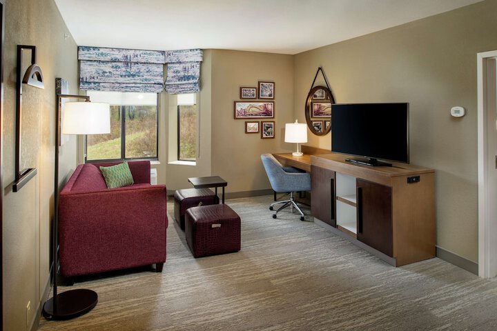Room 26 of 33