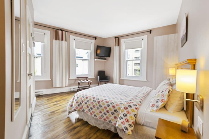 Room 30 of 51